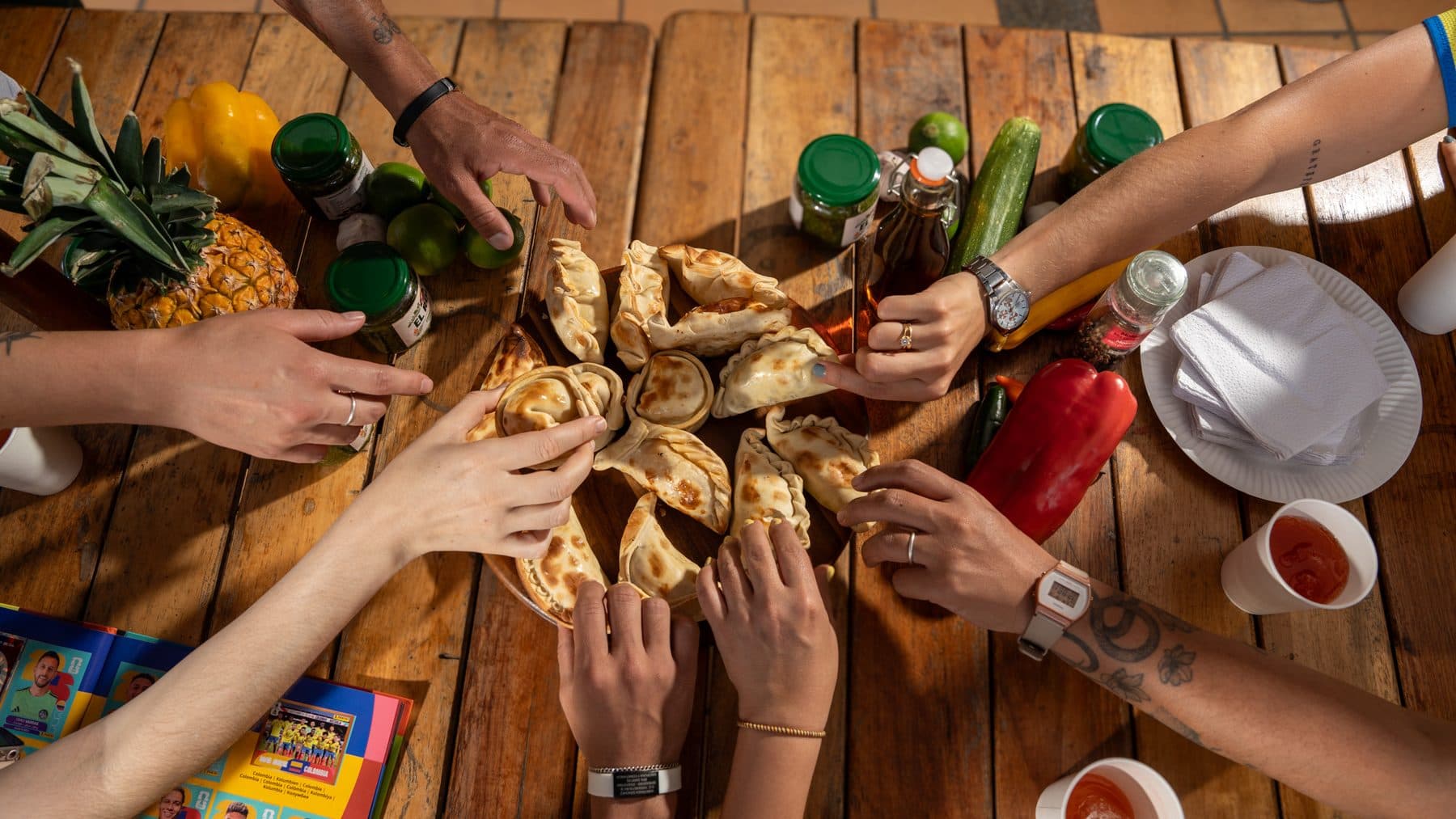 Todos a la mesa: empanadas recién horneadas